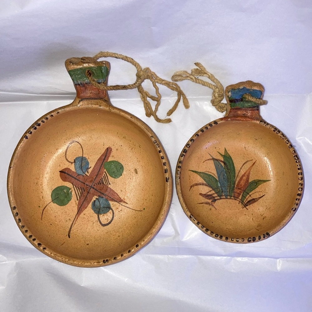 Vintage Tonala Mexican Pottery decorative hand-painted clay bowls, Two 11016